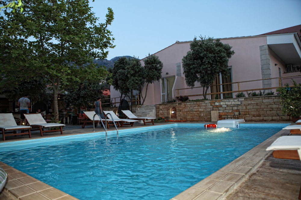 Niriides Beach Hotel ريثيمنو المرافق الصورة