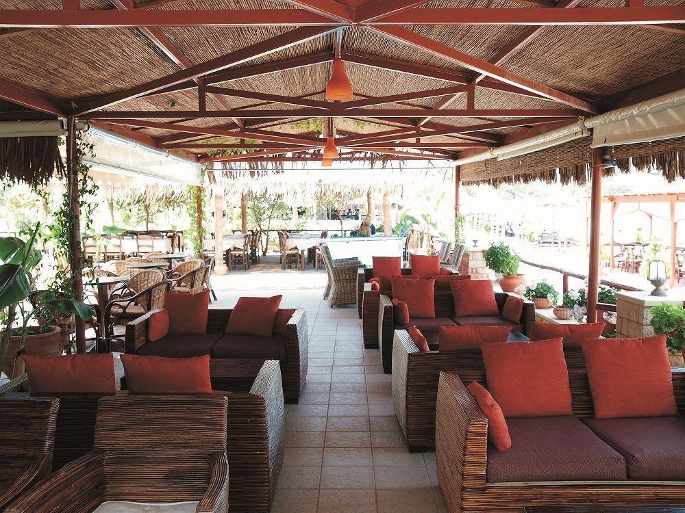 Niriides Beach Hotel ريثيمنو المظهر الخارجي الصورة